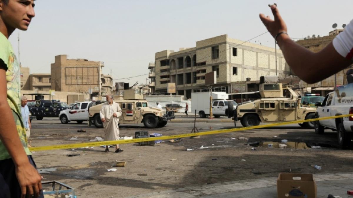 Bomb attack on Shiite pilgrims kills 14 in Iraq: officials